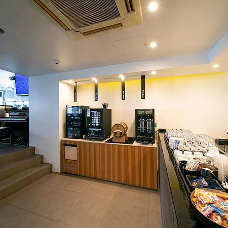 Hotel The Grandee Shinsaibashi Осака Екстериор снимка